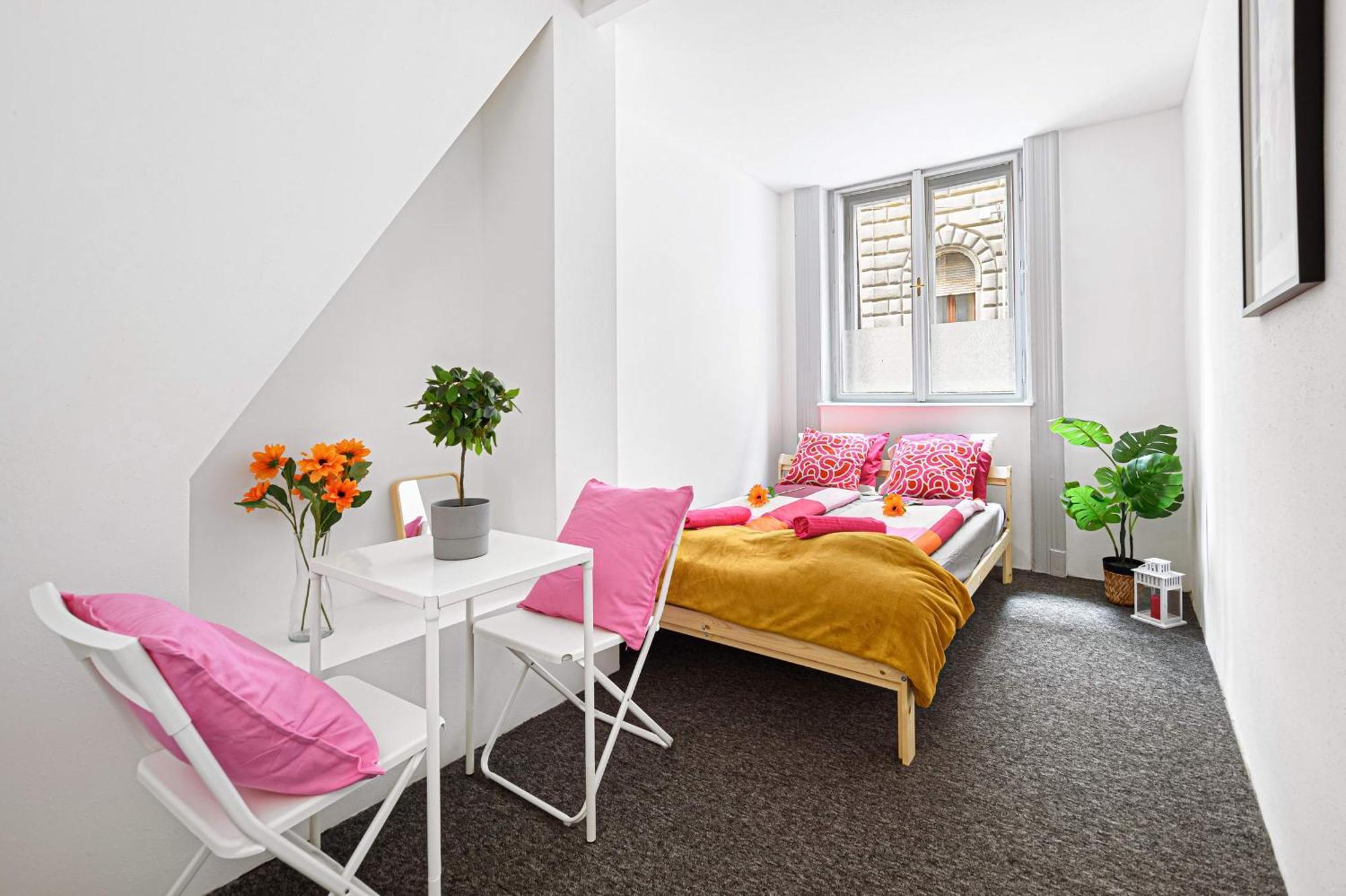 Berkocsis 21 Central Hotel Budapest
